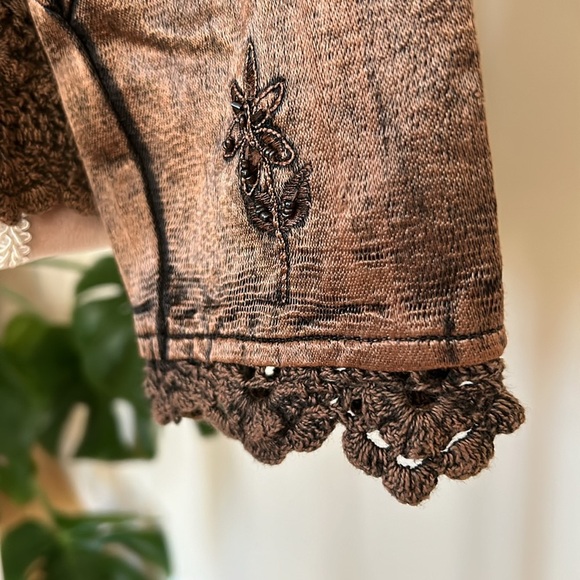 Brown embroidered tapestry jacket - Picture 3 of 7
